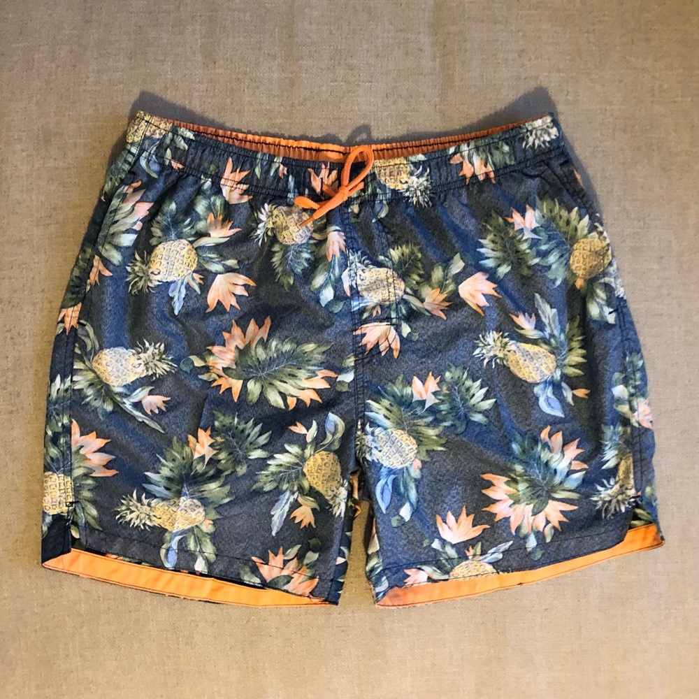 SALE NWT Island Inspired Resortwear Men’s Tropical Print Swimsuit | L
